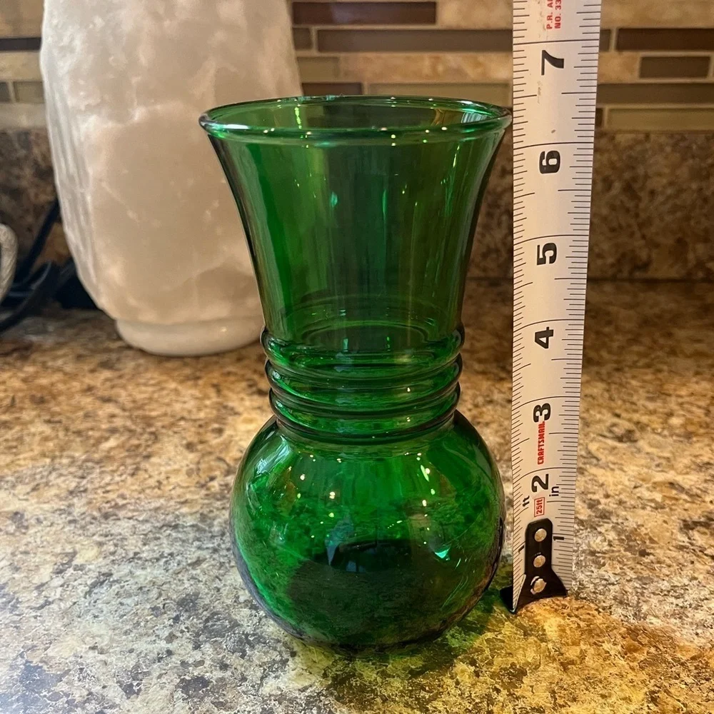 Anchor Hocking Emerald Green Glass Vase Ribbed Ring VINTAGE